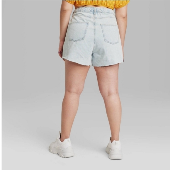 Women's Super-High Rise Cut Off Jean Shorts Wild Fable Light Wash - Picture 4 of 6